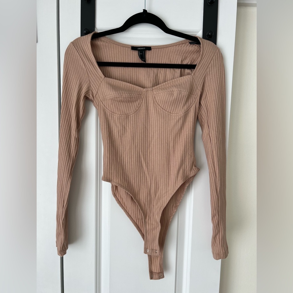 Never worn body suit from forever 21